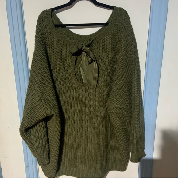 Cable Green tied back sweater - Picture 10 of 14